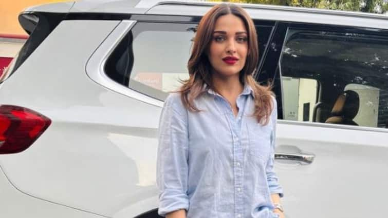 Himanshi Khurana Opens Up About Her Weight Loss Journey: 'Zyada Gym Nahi Kia...' himanshi khurana weight loss Himanshi Khurana Opens Up About Her Weight Loss Journey: 'Zyada Gym Nahi Kia...'