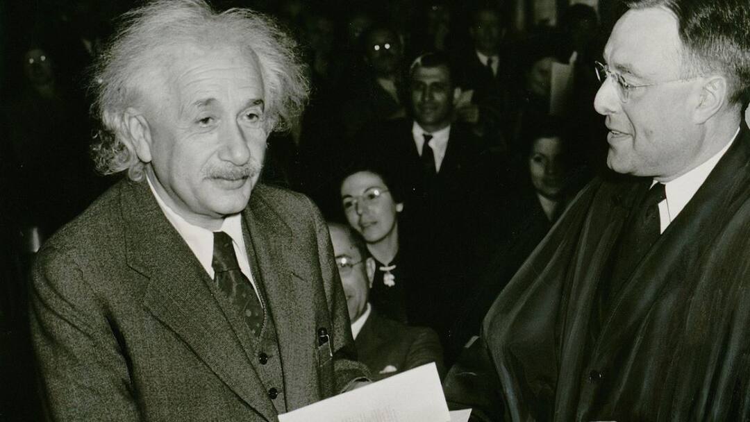 Einstein's Historic Letter That Warned Of Nuclear Weapons Sells At Christie's Auction. Know The Price Einstein's Historic Letter That Warned Of Nuclear Weapons Sells At Christie's Auction. Know The Price
