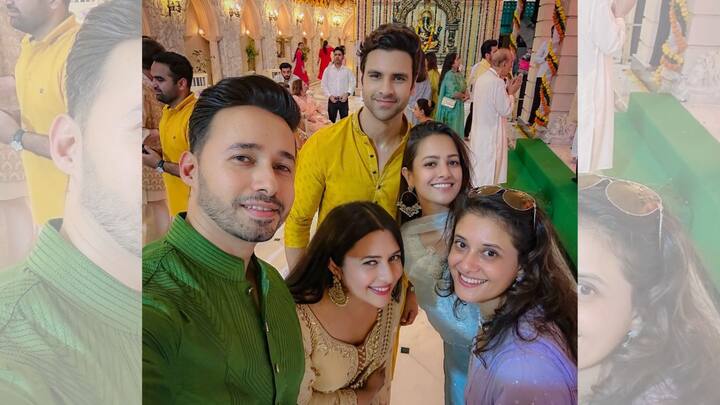 সেলিব্রিটিদের মধ্যে উপস্থিত ছিলেন অভিনেত্রী হিনা খানও। ব্যক্তিগত জীবনে কঠিন লড়াই চলছে তাঁর। ব্রেস্ট ক্যান্সারের স্টেজ থ্রি, চলছে কেমোথেরাপি। তবে উদযাপনে অংশ নেন তিনিও।