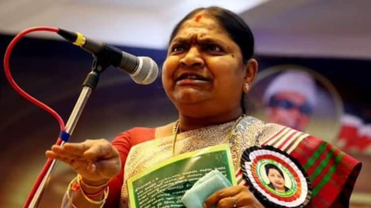 AIADMK Announces Protest Against DMK Government for Failing to Control Crime Against Women and Children headed by Former Minister Valarmathi “மீண்டும் ஃபார்முக்கு வந்த அதிமுக” வளர்மதி தலைமையில் திமுக அரசை எதிர்த்து ஆர்ப்பாட்டம் அறிவிப்பு..!