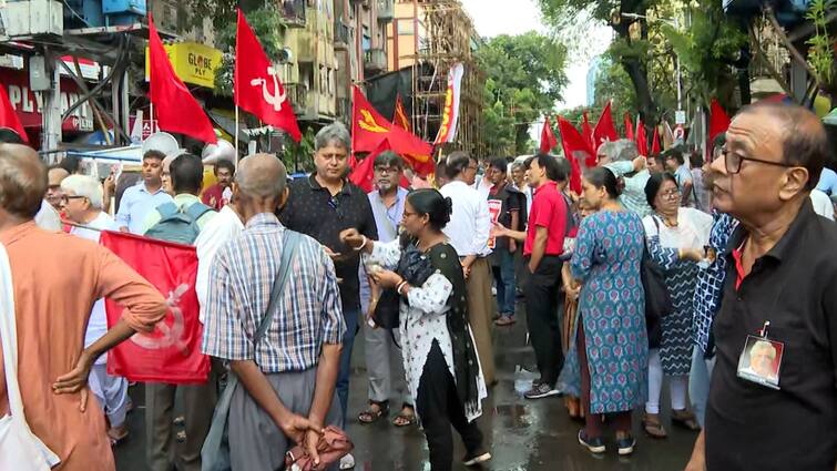 RG Kar Case:  লালবাজার অভিযান বামেদের, ফের বসল লৌহ প্রাচীর, 'পুলিশ কমিশনারকে পদত্যাগ করতে হবে..'