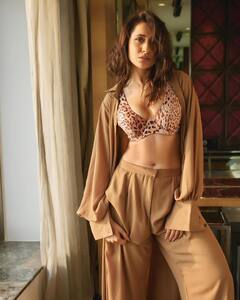 Pragya Jaiswal: ప్రగ్యా జైస్వాల్ బికినీ ఫోటోలు - చూపులతో మత్తెక్కిస్తున్న బ్యూటీ