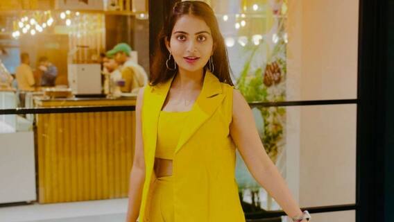 Ananya Nagalla: స్టైలిష్ లుక్ లో అనన్య- క్యూట్ ఎక్స్ ప్రెషన్స్ తో మెస్మరైజ్ Ananya Nagalla: స్టైలిష్ లుక్ లో అనన్య- క్యూట్ ఎక్స్ ప్రెషన్స్ తో మెస్మరైజ్