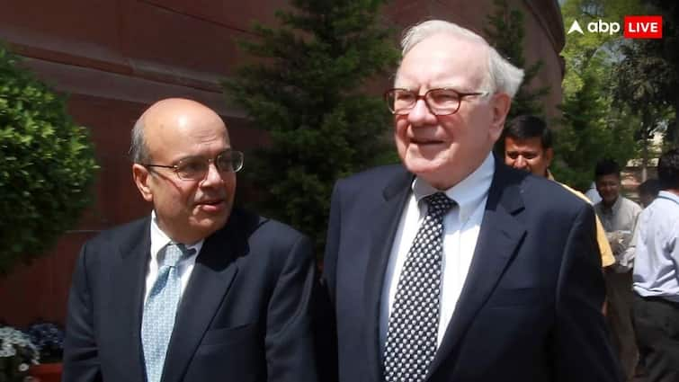 Ajit Jain Share Sale Warren Buffet close aide offloads his half stake in berkshire hathaway Berkshire Stocks: भारतीय मूल के इस व्यक्ति ने बेचा वारेन बफे की कंपनी के शेयर, 139 मिलियन डॉलर हुई कमाई