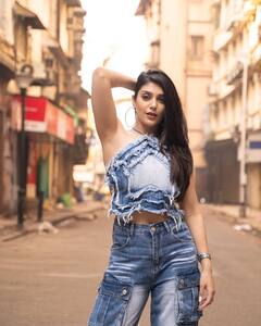 कई विज्ञापनों में किया काम, हिमेश की फिल्म से हुआ डेब्यू, अब इतनी खूबसूरत दिखने लगी हैं इशिता चौहान, देखें तस्वीरें