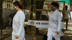 पापा की मौत के बाद मां से मिलने घर पहुंचीं मलाइका अरोड़ा, फैंस ने बढ़ाया हौसला, बोलें - आप स्ट्रॉन्ग हो’