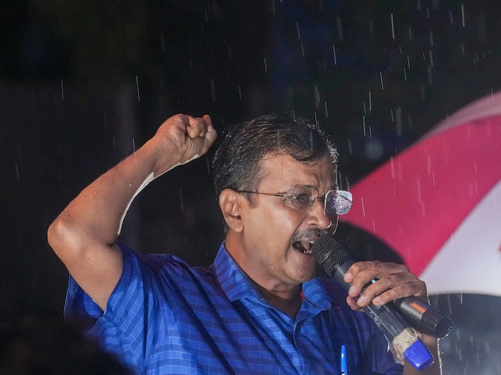 As soon as he came out of jail, he addressed the workers in the rain