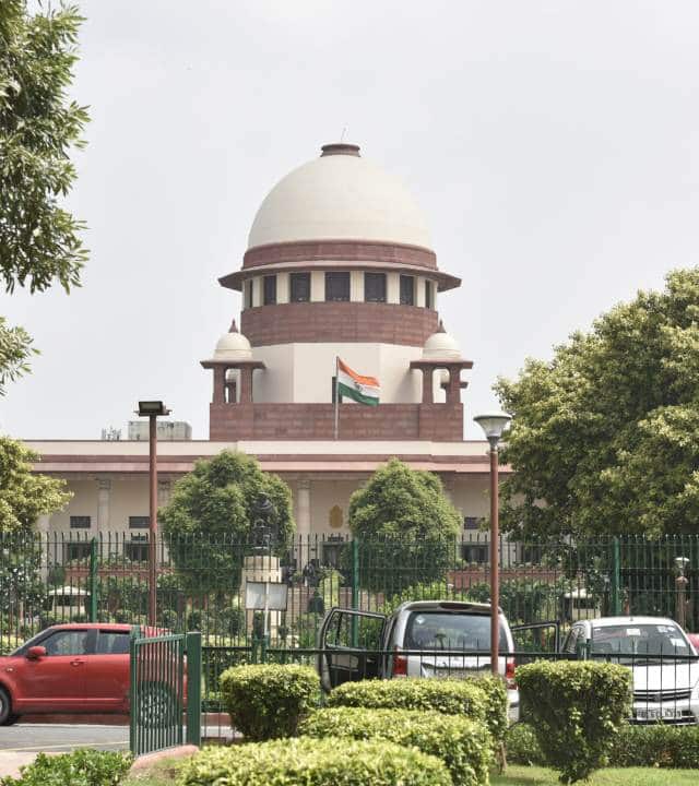 सुप्रीम कोर्ट ने आगरा को ‘हेरीटेज सिटी’ घोषित करने का अनुरोध करने वाली याचिका शुक्रवार (13 सितंबर, 2024) को खारिज कर दी. कोर्ट ने कहा कि याचिका में ऐसा कुछ भी नहीं है जिसके आधार पर यह कहा जा सके कि इस तरह की घोषणा से शहर को कोई विशेष लाभ मिलेगा.