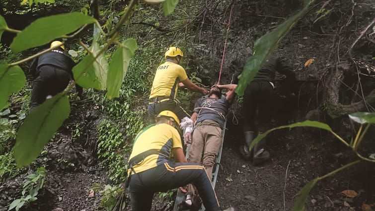 Dehradun news: Major Accident Near Famous Maggi Point Leaves 2 Tourists From Noida Dead, 4 Seriously Injured Dehradun: Major Accident Near Famous Maggi Point Leaves 2 Tourists From Noida Dead, 4 Seriously Injured