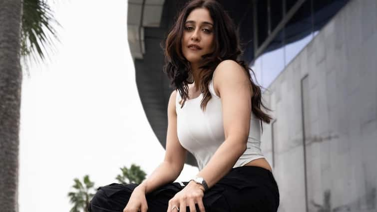 Regina Cassandra made sensational comments about her dating life and past relationships Regina Cassandra: నేనో సీరియల్ డేటర్‌ని... చాలా మందితో రిలేషన్‌లో ఉన్నా - రెజీనా షాకింగ్ కామెంట్స్