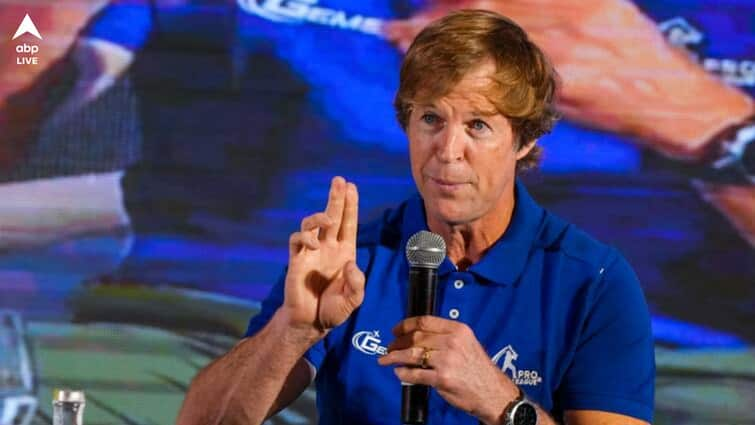 Jonty Rhodes reveals shocking reason for not getting Indian Cricket Team fielding coach job Indian Cricket Team: আগ্রহী হলেও, এক আজব কারণেই ভারতীয় দলের ফিল্ডিং কোচের দায়িত্ব পাননি জন্টি রোডস!