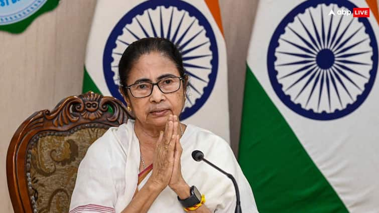 RG kar rape-murder mamata banerjee sends invite to protesting doctors for talks today RG Kar Rape-Murder: Mamata Banerjee Sends '5th & Final' Invite To Protesting Doctors For Talks At 5 PM Today