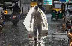 Weather Today : বাংলাদেশে গভীর নিম্নচাপ, ঝড়-বৃষ্টিতে তোলপাড় হবে এ-বঙ্গও? রবিবার অবধি কড়া নিষেধাজ্ঞা মৎস্যজীবীদের