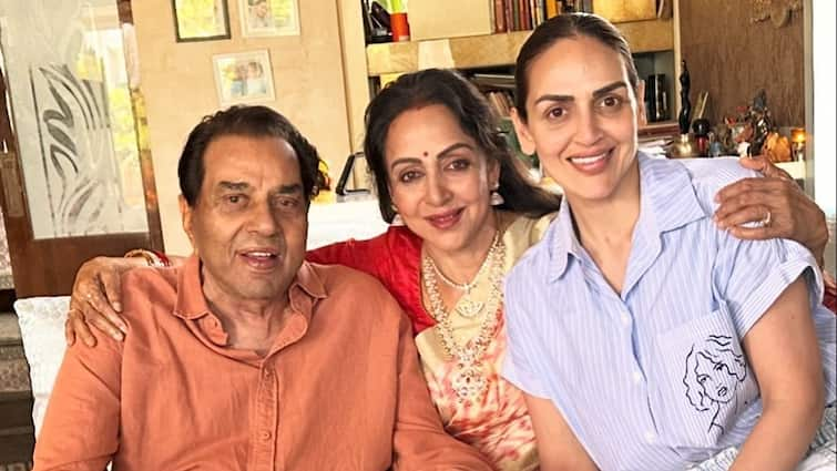 Esha Deol Shares Orthodox Dad Dharmendra Wanted Her To Get Married At 18 Mom Hema Malini Career Inspired Her Esha Deol Shares 'Rightfully Orthodox' Dad Dharmendra Wanted Her To Get Married At 18: 'He Didn't Want Me To...'