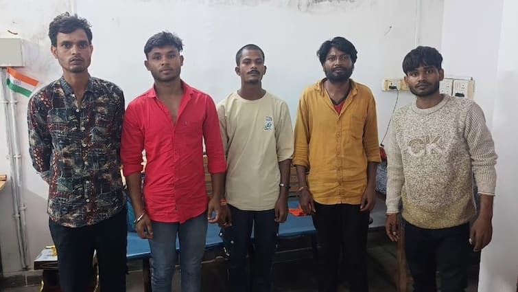 Chhattisgarh Mahasamund Stone-Pelting At Vande Bharat Express at Bagbahara railway station Chhattisgarh: 5 Arrested For Stone Pelting At Vande Bharat Express, Windows Broken Days Before Flagging Off