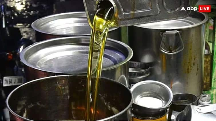 Edible Oil prices may rise ahead of festive season as government hikes custom duty Oil Custom Duty: बढ़ी कस्टम ड्यूटी, त्योहारों में सता सकती है खाने वाले तेल की महंगाई, इनके ऊपर पड़ेगा असर