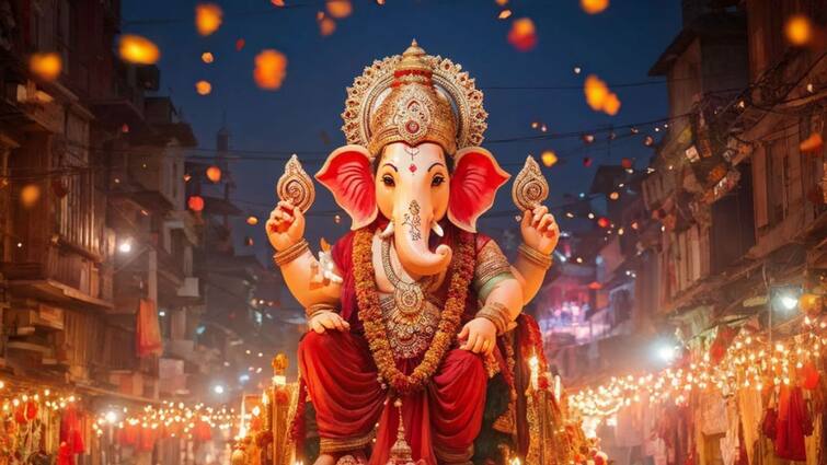 Ganesha Nimajjanam 2024  Safe Ganesh Visarjan Precautions and Guidelines and How to perform Ganpati Visarjan Ganesha Nimajjanam 2024: గణేష్ నిమజ్జనం సమయంలో చేయాల్సినవి చేయకూడనివి ఇవే!