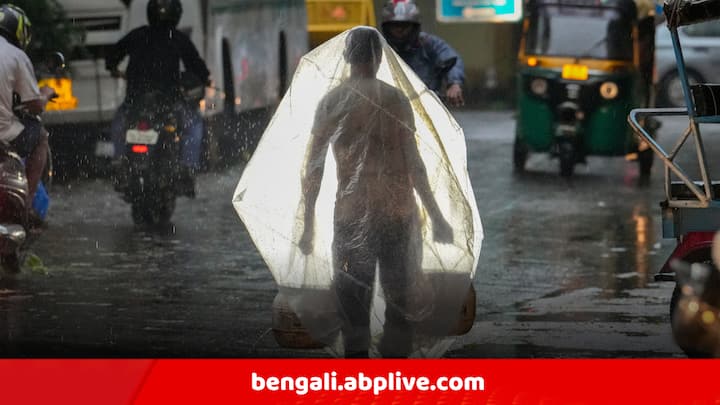 আবহাওয়া দফতর জানাচ্ছে,  বঙ্গোপসাগর ও বাংলাদেশ উপকূল থেকে এই গভীর নিম্নচাপ পশ্চিমবঙ্গ উপকূলের দিকে এগিয়ে আসছে।