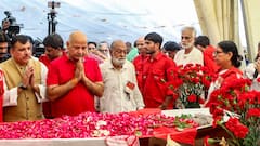 सीताराम येचुरी को श्रद्धांजलि देने पहुंचे संजय सिंह और मनीष सिसोदिया, जानें क्या कहा?