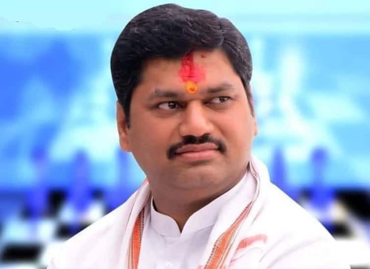 Central government increased import duty on edible oil by 20 percent Agriculture Minister Dhananjay Munde thanked the government Dhananjay Munde : खाद्यतेलावरील आयात शुल्क वाढवलं, कृषीमंत्री मुंडेंनी मानले सरकारचे आभार, सोयाबीनच्या दरात वाढ होणार