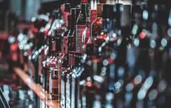 ਭਾਰਤ ਇਸ ਦੇਸ਼ ਤੋਂ ਮੰਗਵਾਉਂਦਾ ਹੈ ਕਰੋੜਾਂ ਦੀ ਸ਼ਰਾਬ, ਰੇਟ ਸੁਣਕੇ ਹੋ ਜਾਓਗੇ ਹੈਰਾਨ !