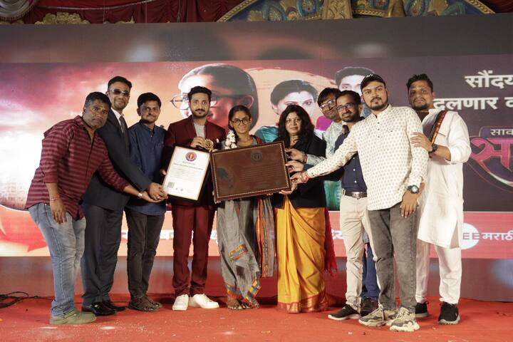 या मालिकेत  सुलेखा तळवलकर, वीणा जगताप, साईंकित कामत, गौरी किरण अश्या तगड्या कलाकारांची फौज पाहायला मिळणार आहे.