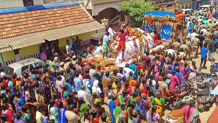 Kundrakudi Temple Elephant Thousands participate in Kundrakudi Temple Elephant's funeral procession Kundrakudi Temple Elephant:  குன்றக்குடி கோயில் யானையின் இறுதி ஊர்வலத்தில் ஆயிரக்கணக்கானோர் பங்கேற்பு