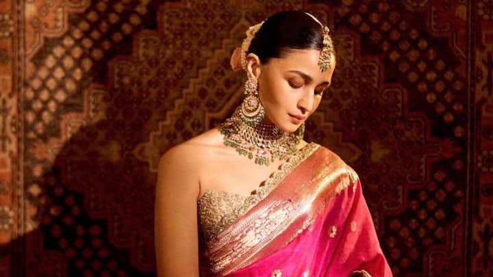 বয়স অল্প হলেও অভিনয়ে তাবড় সিনিয়রদের টেক্কা দিতে পারেন। আলিয়া ভট্ট অঙ্গদানেও প্রতিশ্রুতিবদ্ধ। কিছু বছর আগে বিশ্ব কিডনি দিবসে অঙ্গদানে অঙ্গীকারবদ্ধ হন তিনি।