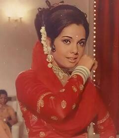 ‘दो अभिनेत्रियां कभी दोस्त नहीं होती’, जब मुमताज ने शर्मिला टैगोर संग विवाद पर कह डाली थी ये बात