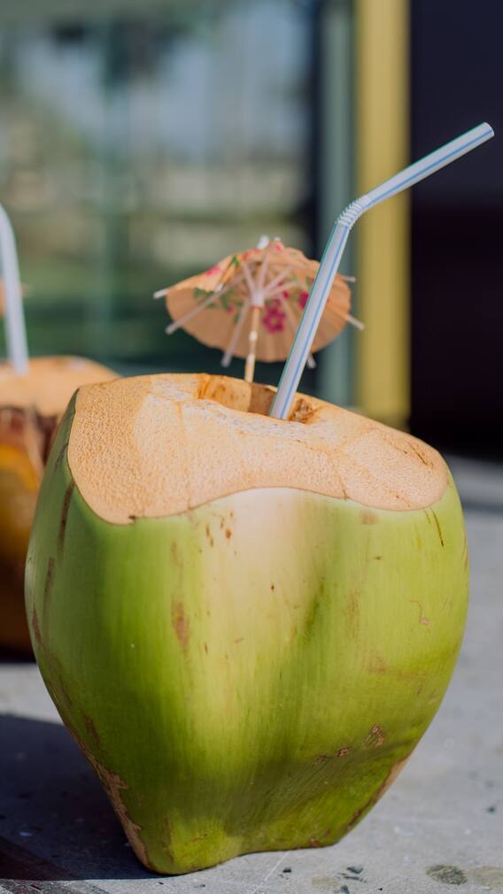 কোন কোন রোগ থাকলে ডাবের জল বেশি পান করা উচিত নয় ?