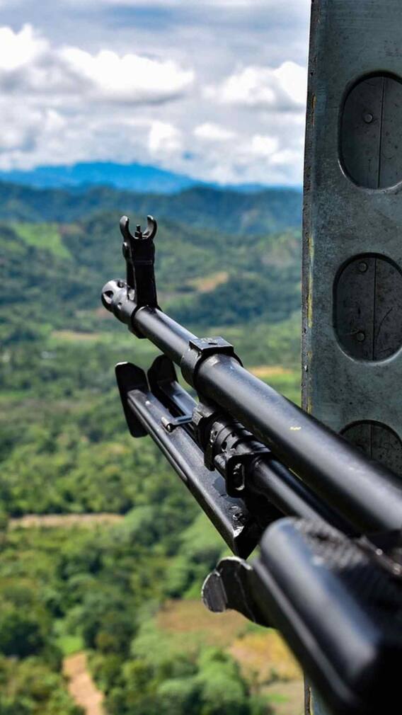 पाकिस्तान में यहां है अवैध हथियारों का पूरा बाजार