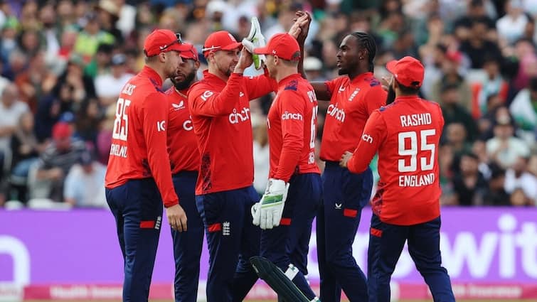 Jos Buttler Ruled Out Of ENG vs AUS ODI Series Harry Brook Named Stand In Captain Latest Sports News ENG vs AUS: ऑस्ट्रेलिया के खिलाफ वनडे सीरीज से जोस बटलर बाहर, इस युवा खिलाड़ी को मिली कप्तानी