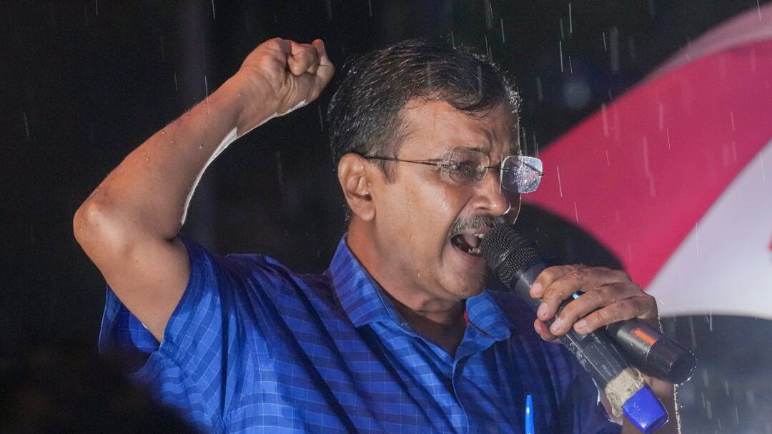 CM Arvind Kejriwal daring decision big challenge for BJP and congress who not able to present CM face in Delhi Arvind Kejriwal: केजरीवाल से कैसे होगा मुकाबला? कांग्रेस-बीजेपी के सामने ये हैं चुनौतियां