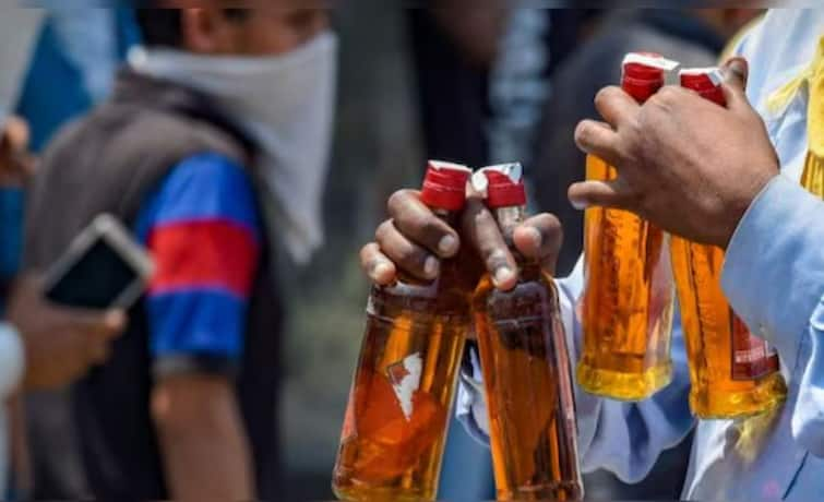 Prohibition of Alcohol Liquor ban in three cities Pune Bangalore Hyderabad for next three days Prohibition of Alcohol : पुढील तीन दिवस 'या' शहरांमध्ये दारुबंदी, नेमका का घेतला निर्णय? जाणून घ्या सविस्तर माहिती 