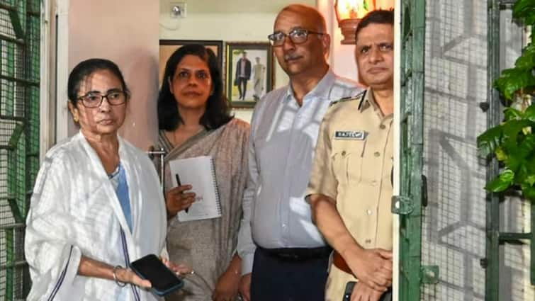 Kolkata Rape Case What was the response of the protesting doctors to CM Mamata Banerjee offer know Kolkata Rape Case: 'आओ, चाय पीते हैं', CM ममता बनर्जी के ऑफर पर प्रदर्शनकारी डॉक्टर्स का क्या था जवाब, जानें