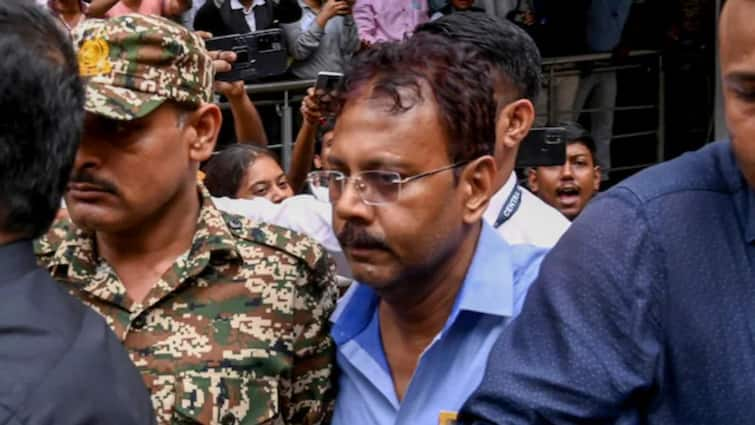 RG Kar ex principal Sandip Ghosh Tala police station SHO Abhijit Mondal sent to CBI custody till Sept 17 कोलकाता रेप-मर्डर केस: 17 सितंबर तक CBI रिमांड पर भेजे गए संदीप घोष और SHO