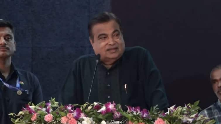 Nitin Gadkari says 14-lane road will be built on Atal Setu, Gadkari told Pune-Mumbai planning Maharashtra Politics Marathi News Nitin Gadkari : अटल सेतूवर 14 पदरी रस्ता करणार, गडकरींनी प्लॅनिंग पुणे-मुंबई सांगितलं