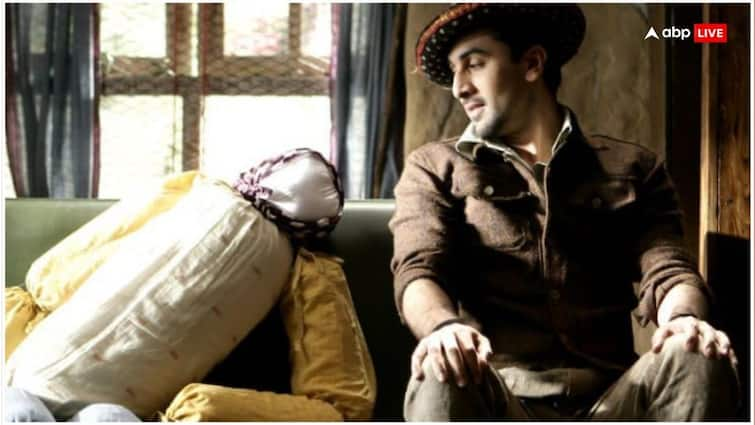 Priyanka Chopra Ranbir Kapoor Movie Barfi completes 12 years box office budget ott cast songs unknown facts बिना बोले Ranbir Kapoor ने कर डाली थी पूरी फिल्म, कमाई ने हर किसी को कर दिया था हैरान, जानें फिल्म का नाम