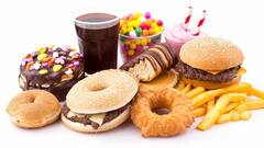Junk Food: 'जहर' से कम नहीं ये टेस्टी फूड्स...आज से ही बना लें दूरी, वरना...
