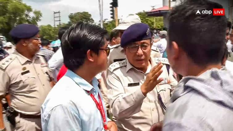 Manipur Violence Police Warns Protestors says If They Continue Attack On Cops then Anti Riots Action Will be Taken Manipur Violence: ‘अब जवानों पर हमला किया तो…’, मणिपुर में प्रदर्शनकारियों को पुलिस की फाइनल वार्निंग