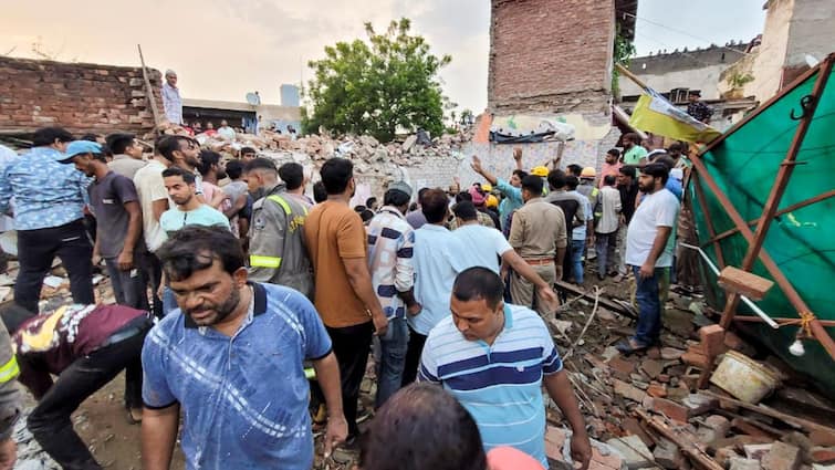 Meerut News Building Collapse Death Toll Rescue Ops On Meerut Building Collapse: Death Toll Rises To 10, Rescue Ops On