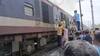 Kishanganj Train Fire: किशनगंज में डीएमयू ट्रेन के इंजन में लगी आग, यात्रियों ने कूदकर बचाई जान