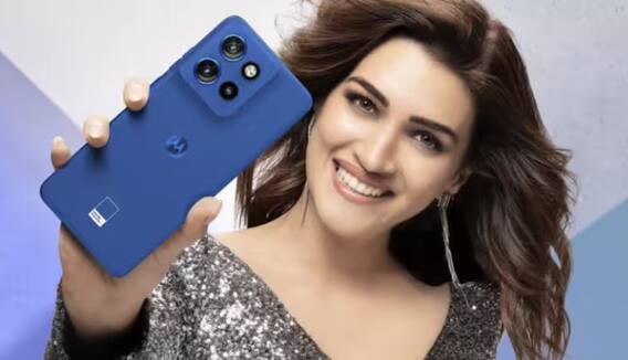 AI ફીચર્સ અને 68W ટર્બો ચાર્જિંગ સાથે કાલે લોન્ચ થશે Motorola નો આ પ્રીમિયમ સ્માર્ટફોન AI ફીચર્સ અને 68W ટર્બો ચાર્જિંગ સાથે કાલે લોન્ચ થશે Motorola નો આ પ્રીમિયમ સ્માર્ટફોન