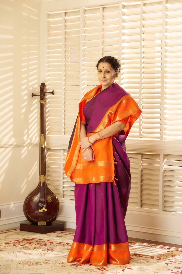 सुब्बलक्ष्मी यांची ती ओळख होती. हे वैशिष्ट्य चार साड्या दर्शवते ज्या M.S. 60 आणि 80 च्या दशकात अम्मा यांनी परिधान केलेले आणि लोकप्रिय झाले आणि हे M.S. अम्मा च्यामैफल हे प्रतिमेचे उदाहरण आहे. या साड्यांनी दोलायमान रंग, गुंतागुंतीचे नमुने आणि अनोखे ड्रेपिंग तंत्र दाखवले जे महान गायकाचे वैशिष्ट्य होते.