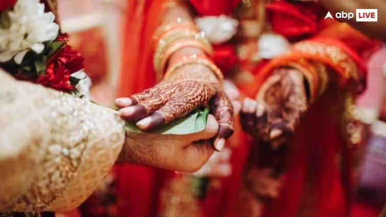 UP Man Abandons Wedding After Delay In Serving Rotis, Marries Another Woman The Same Night