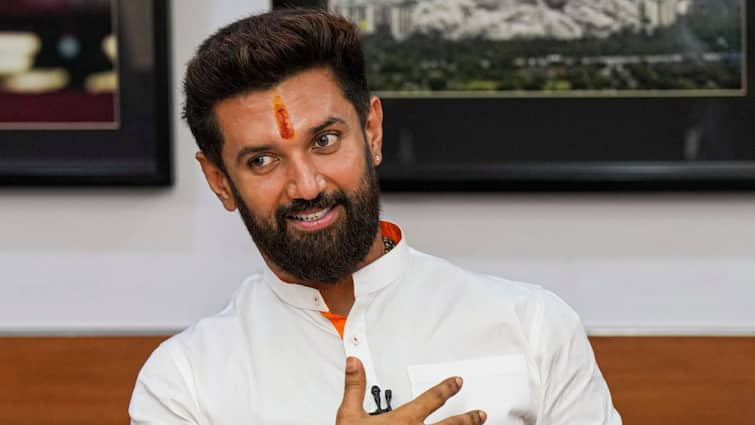 Chirag Paswan spoke about his relationship with PM Modi disclosed his party strategy for upcoming Bihar assembly elections पीएम मोदी संग रिश्ते कैसे, चिराग पासवान का खुलासा, बोले- किसी से नहीं डरता