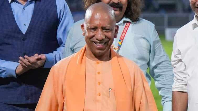 CM Yogi Adityanath Varanasi Visit second in September cleanliness campaign ann UP News: सीएम योगी का दो दिवसीय वाराणसी दौरा आज, सितंबर महीने में दूसरा काशी दौरा