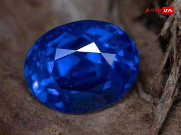 नीलम: जिनकी कुंडली में शनि दोष होता है या शनि कमजोर स्थिति में होते हैं, उन्हें ज्योतिषी के सलाह के नीलम रत्न धारण करने की सलाह दी जाती है.