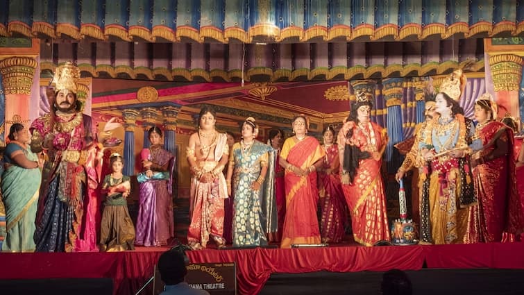 Surabhi Drama Theatre Community completes 140 years in arts Surabhi Drama Theatre: 140 సంవత్సరాలు పూర్తి చేసుకున్న సురభి నాటక మండలి, అందరూ సింగిల్ టేక్ ఆర్టిస్టులే