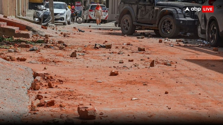 Karnataka Mangaluru Case of stone pelting on mosque 5 VHP members arrested कर्नाटक के मंगलुरु में मस्जिद पर पत्थरबाजी के आरोप में वीएचपी के 5 सदस्य गिरफ्तार